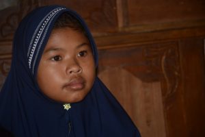 Cerita Sedih Siswa Miskin di Sidimpuan Yang Rela Jalan Kaki 3 Kilometer Demi Ikut Belajar Daring