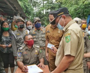 Tak Pakai Masker, 16 KTP Warga di Medan Disita 