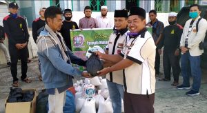 Milad Ke-88, PDPM Padangsidimpuan Serahkan Paket Bantuan Kepada Kaum Dhuafa
