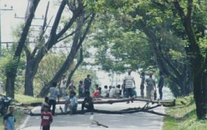 Update Bentrok Desa Mompang, Madina: Tiga Warga Ditangkap, Jalinsum Kembali Diblokade