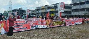 Massa Aksi Tolak RUU HIP Mulai Berkumpul di Alaman Bolak