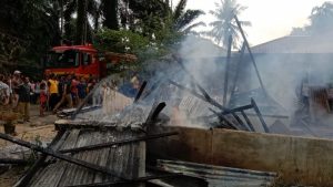 Ditinggal Melayat, Rumah Milik Janda Hangus Terbakar