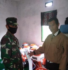 Kurangi Dampak Debu Erupsi Sinabung, Dinas TPH Kirim 10 Unit Blower Untuk Petani Karo