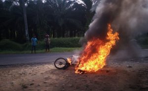 Bawa  BBM Berlebihan, IRT Nyaris Tewas