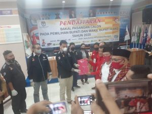Dua Pasangan Bakal Calon Bupati/Wakil Bupati Karo Mendaftar Ke KPU