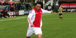 Ezra Walian, Striker Besar Yang Kehilangan Taji