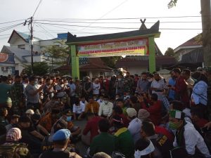 Tanggapi Aspirasi Mahasiswa, DPRD Padangsidimpuan Tolak UU Cipta Kerja