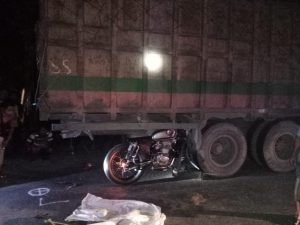 Tabrak Truk Toronton Yang Sedang Berhenti,  Pengendara Sepeda Motor Tewas