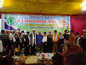 KH Ahmad Ghazali Kembali Pimpin MUI Tapsel