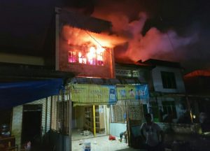 Kawasan Padat Penduduk di Simalungun Terbakar, Tiga Rumah Warga Hangus