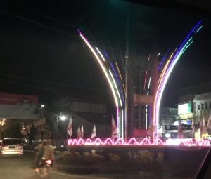 Alamak! Baru Aja Dipasang,  Lampu Hias di Tugu Air Mancur Padangsidimpuan Sudah Rusak