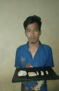 Tengah Malam Masih Nunggu Langganan, Kurir Ganja Asal WEK IV Ditangkap Polisi