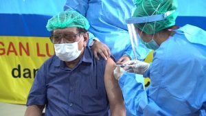 RSUP HAM Medan Mulai Vaksinasi COVID-19 Bagi Nakes Lansia