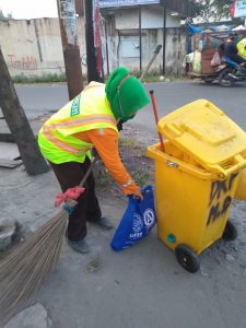 Milad ke-49, FISIP UMSU Berbagi ke Panti Asuhan dan Penyapu Jalan