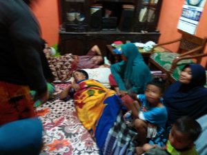Tertimpa Pohon, Rumah Mantan Sekdes di Sidimpuan Rusak Berat, 1 Lansia Terluka