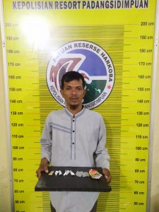 Warga Sedang Tadarusan di Masjid, Pria Asal Sidangkal, Sidimpuan Transaksi Ganja