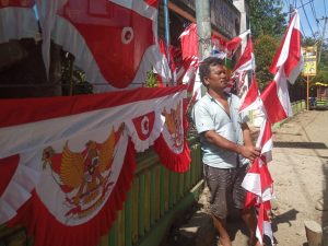 Derita Pedagang Bendera Merah Putih di Sidimpuan, Terancam Digusur Hingga Pendapatan Menurun