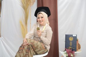 Kisah Inspiratif  Anak Yatim Yoanisa Nasution: Dari Pemulung, Sarjana Hingga Jadi Pengusaha di Sidimpuan