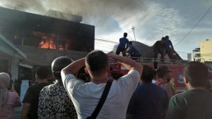 Heboh!  2 Rumah Warga di Kawasan Padat Penduduk Padangsidimpuan Terbakar