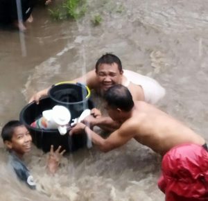 Jalan Topi Padangsidimpuan Banjir, Sejumlah Warga Mengungsi