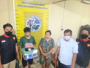 Alamak! Jemput Sabu-Sabu  Jelang Tahun Baru ke Loket Bus, Toke Rok di Sidimpuan Ditangkap