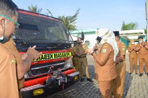 Wakil Bupati Madina Serahkan Satu Unit Mobil Damkar