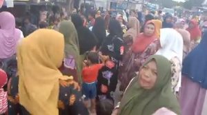 Bupati Madina: Aksi Ibu-ibu yang Demo ke Rumah Terduga Bandar Narkoba di Tabuyung Bisa Dijadikan Contoh