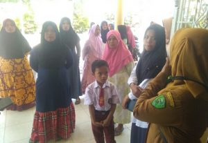 Sempat Adu Mulut, Puluhan Ibu-ibu dari Desa Ujung Gurap Sidimpuan Demo di Dinas Pendidikan
