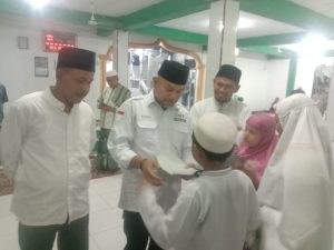 Dikenal dengan Adab yang Baik dan Ramah, Jemaah Salat Tarawih Masjid Istiqomah Doakan Rusydi Nasution