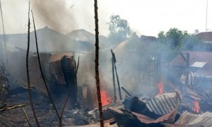 Warga Panik, 9 Unit Rumah Semi Permanen di Amplas Medan Ludes Terbakar