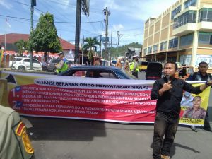 OMG! Pembangunan Lampu Hias di Padangsidimpuan “Kupak-kapik” Bung Rambe Gelar Aksi Tunggal Minta Kadis Perkim Ditangkap