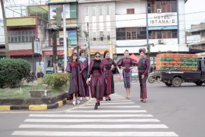Wah! Meski Lampu Merah Keadaan Padam, Aksi Citayam Fashion Padangsidimpuan Ditonton Setengah Juta Orang