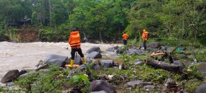 Breaking News: 6 Santri Ponpes Al Bashir Parsariran Tapsel Hanyut, 1 Tewas