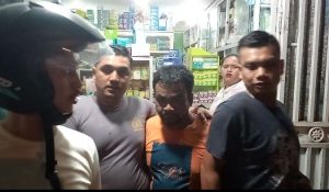 Heboh! Pengendara Mobil Ayla Nyaris Dimassa Warga di Sidimpuan