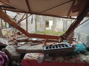 Pasca Diguncang Gempa, Satu Rumah Roboh di Desa Pangaribuan Tapsel