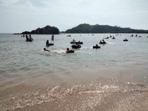 Hingga Hari ke-5 Lebaran, Pantai Batu Ruso di Tabuyung Madina Ramai Dikunjungi Warga