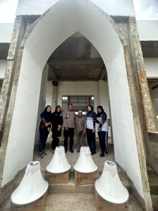 Mantan Kapolres Sidimpuan, Kombes Hilman Wijaya Salurkan Bantuan ke Masjid Al Jalil di Desa Rimba Soping