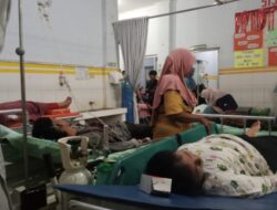 Keracunan Gas, Puluhan Warga Sibanggor Dilarikan ke Rumah Sakit