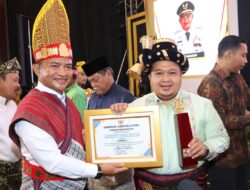 Pemkab Tapsel Terima Dua Penghargaan dari Pj Gubernur Sumut