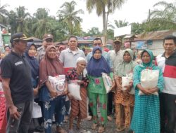 Ringankan Beban Warga Jelang Puasa, Kades Tabuyung Bagikan 3 Ton Beras