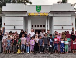 Terima Santunan, Puluhan Anak Yatim di Desa Tabuyung Doakan Bupati Madina