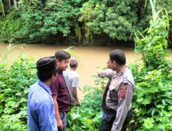 Diduga Hanyut, Seorang Petani Ditemukan Tewas Tersangkut Di Ranting Kayu