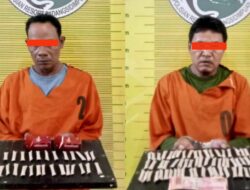 Jadi Kurir Ganja, 2 Warga Sidimpuan Pakai Baju Orange di Polres