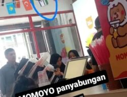 Biadab, Toko Ice Cream Momoyo Panyabungan Pasang Bendera Israel!