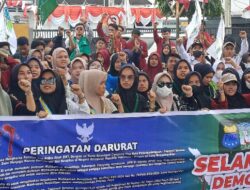 Kawal Putusan MK, Ratusan Mahasiswa Cipayung Plus Demo di Kantor DPRD Sidimpuan