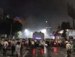 Demo Kawal Putusan MK di Semarang Berakhir Ricuh