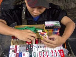 Ingat! Mulai Sekarang Jokowi Larang Jual Rokok Eceran, Ini Alasannya