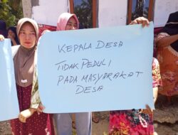 Puluhan Warga Demo Kades Pasar VI Natal, Ini Persoalannya