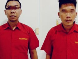 Camat dan Kades di Tapsel Pakai Rompi Tahanan Warna Merah