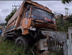 Tabrakan Maut di Tempat Maut, Truk Tabrak Pagar Pemakaman di Padangsidimpuan,1 Tewas